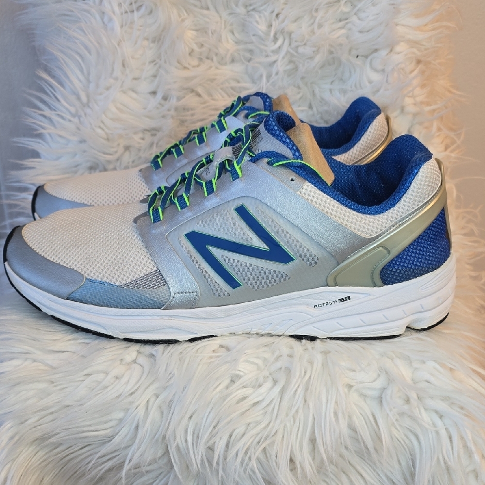 New Balance Men's Silver and Blue Athletic Shoes